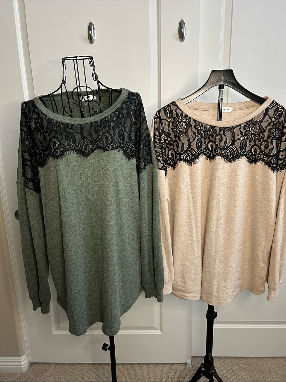Long Sleeve Lace Yoke Top - Green